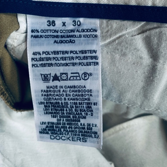 DOCKERS DRESS PANTS Size 36 x 30 - Picture 5 of 6